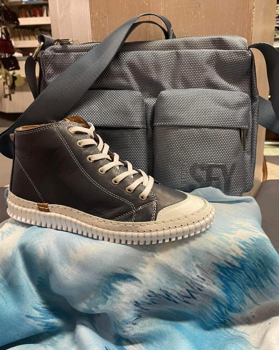 Herrenschuhe bei Schuhhaus Öfner in Zirl - Bild 10