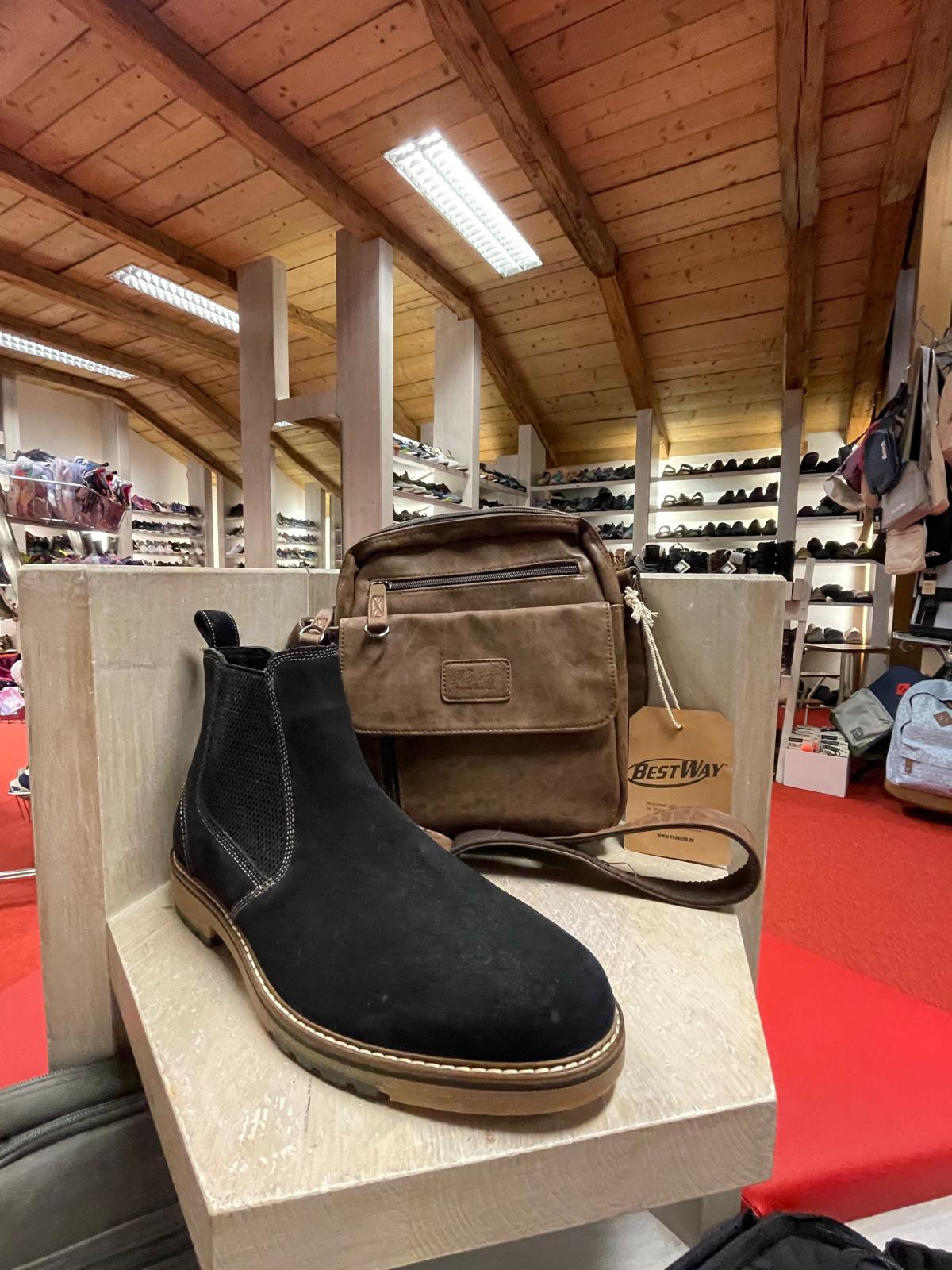 Herrenschuhe bei Schuhhaus Öfner in Zirl - Bild 16