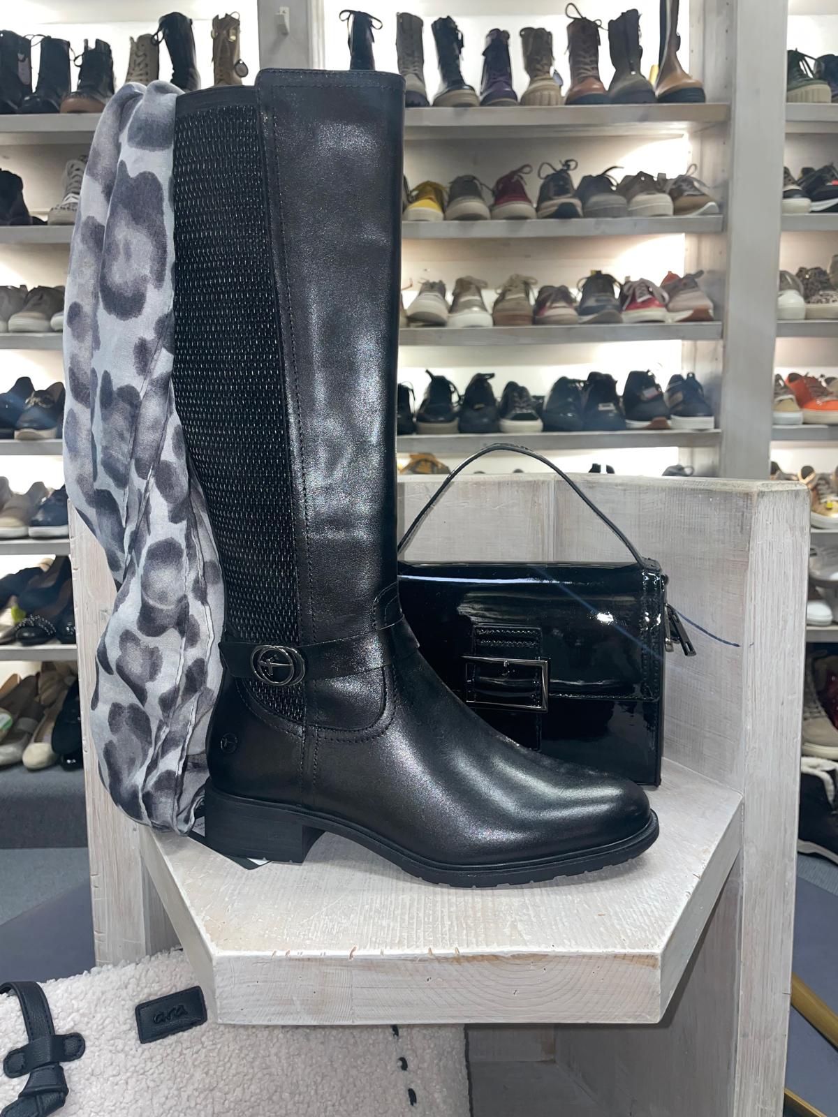 Damenschuhe bei Schuhhaus Öfner in Zirl - Bild 55